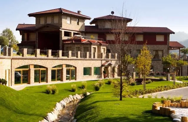Tata-O Spa & Resort Gromlongo Hotel